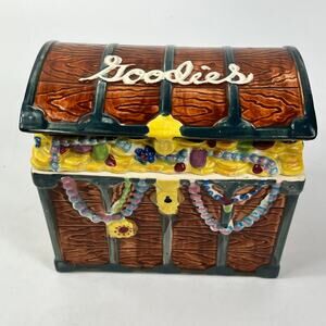 Fred Roberts Co Ceramic Pirate Treasure Chest Cookie Jar Goodies Japan Classroom